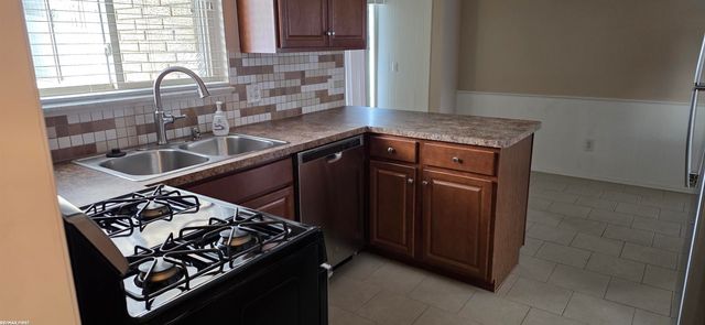 30609 Moulin Avenue, Warren, MI 48088