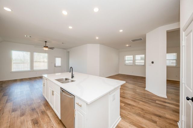 42514 Summer Crest Road, Magnolia, TX 77354