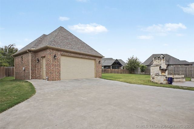 12711 S 3rd Street, Jenks, OK 74037