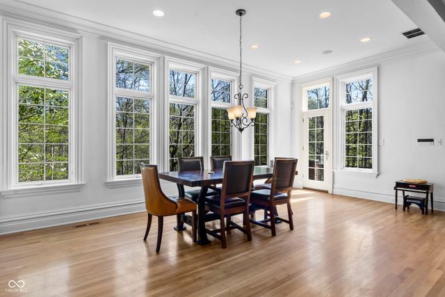 7946 Mill Stream Circle, Indianapolis, IN 46278