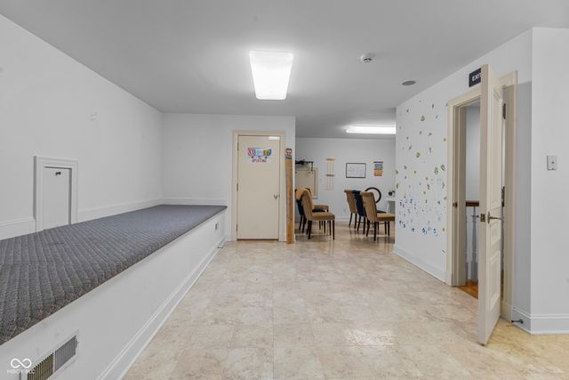 7946 Mill Stream Circle, Indianapolis, IN 46278
