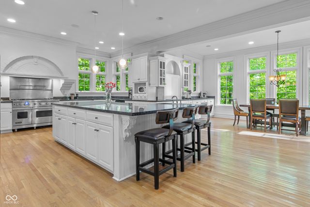 7946 Mill Stream Circle, Indianapolis, IN 46278