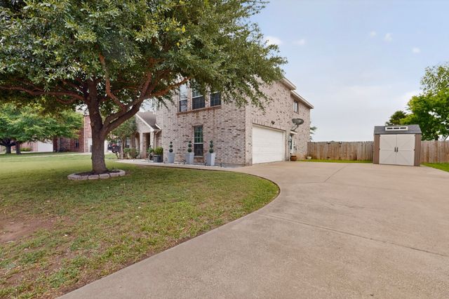704 Shady Meadow Lane, Glenn Heights, TX 75154