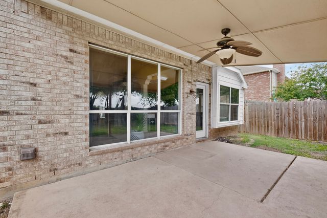 704 Shady Meadow Lane, Glenn Heights, TX 75154