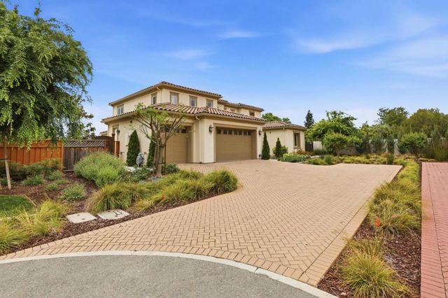 18665 Corte Arcangel, Morgan Hill, CA 95037
