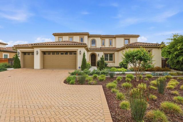 18665 Corte Arcangel, Morgan Hill, CA 95037