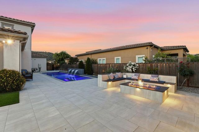 18665 Corte Arcangel, Morgan Hill, CA 95037