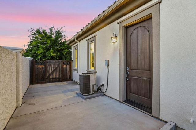 18665 Corte Arcangel, Morgan Hill, CA 95037