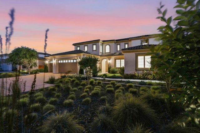 18665 Corte Arcangel, Morgan Hill, CA 95037