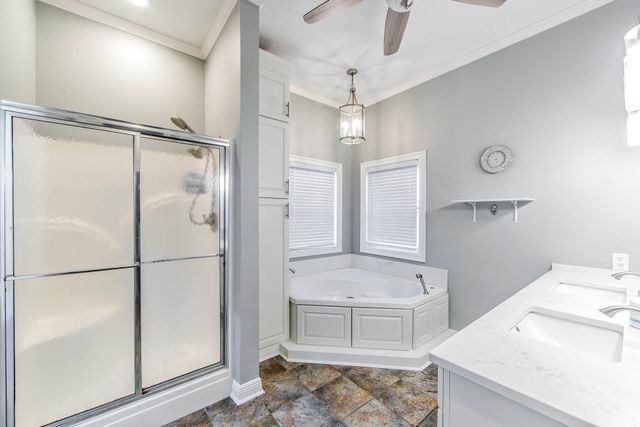 225 Chase Dr, Bourg, LA 70343