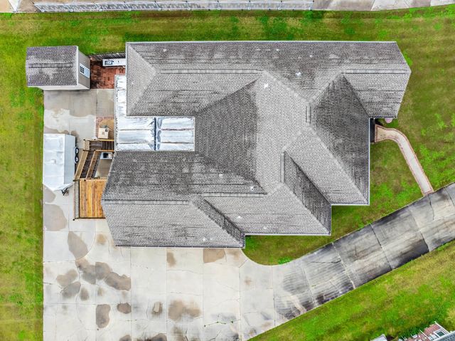 225 Chase Dr, Bourg, LA 70343