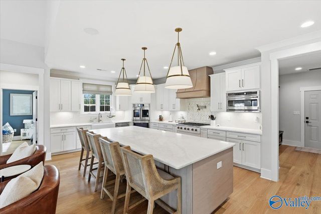 369 Kendallwood Drive, Meridianville, AL 35759