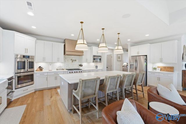 369 Kendallwood Drive, Meridianville, AL 35759