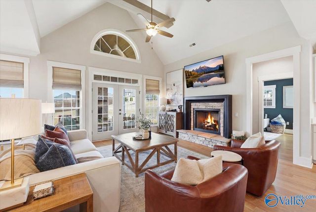 369 Kendallwood Drive, Meridianville, AL 35759