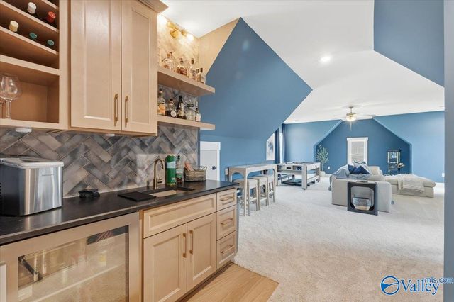 369 Kendallwood Drive, Meridianville, AL 35759