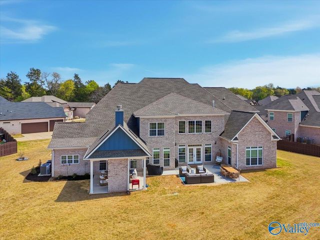 369 Kendallwood Drive, Meridianville, AL 35759