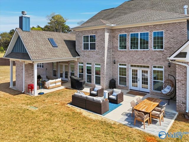 369 Kendallwood Drive, Meridianville, AL 35759