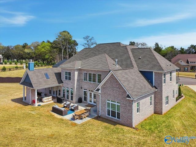 369 Kendallwood Drive, Meridianville, AL 35759