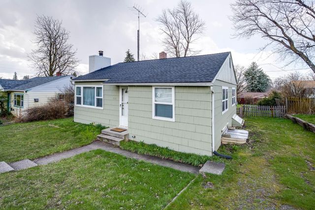 715 NW Fisk St, Pullman, WA 99163