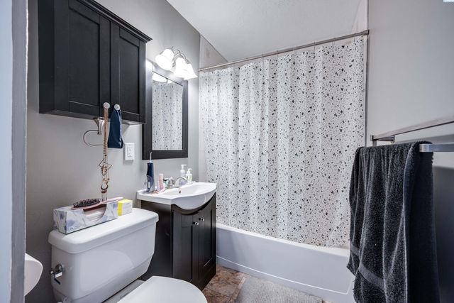 715 NW Fisk St, Pullman, WA 99163