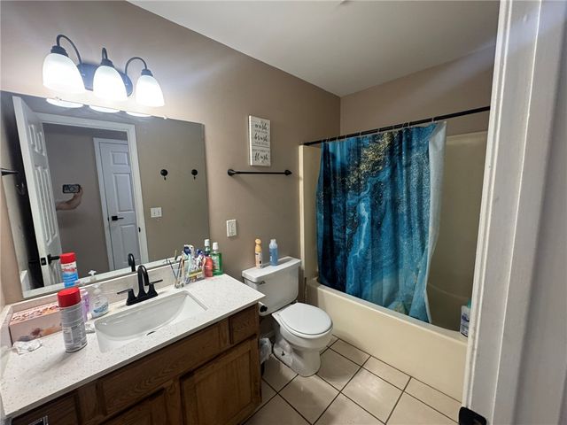 1010 E 23rd Street, Russellville, AR 72802