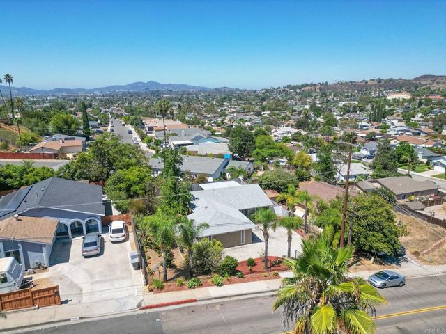 1161 N Rose St, Escondido, CA 92027