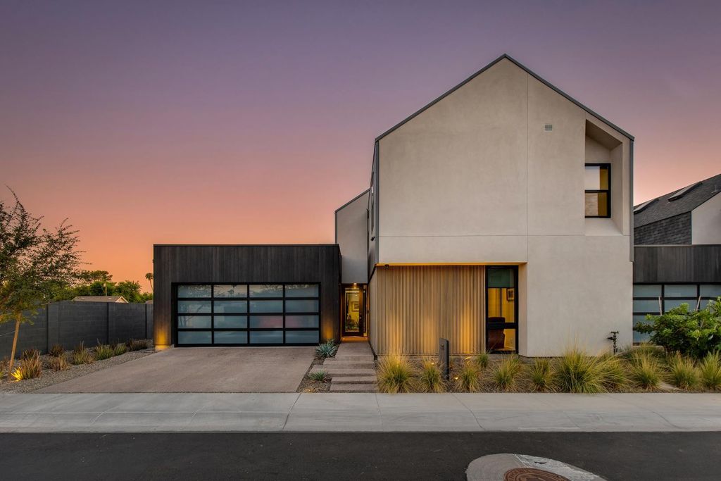 1341 E POMELO GROVE Lane, Phoenix, AZ 85014