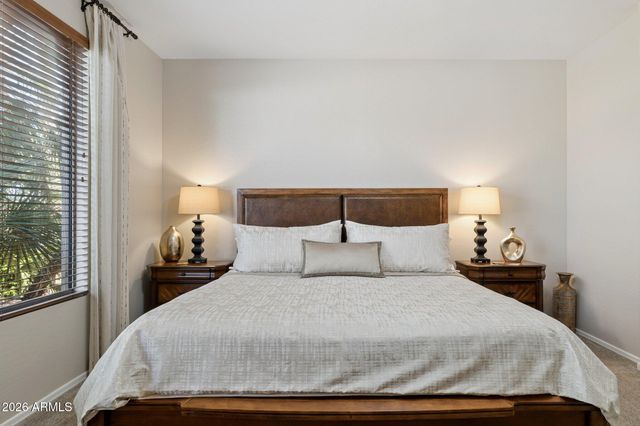 15672 W ROANOKE Avenue, Goodyear, AZ 85395