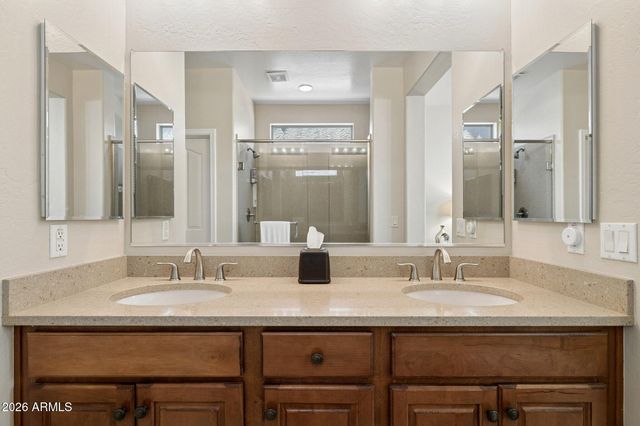 15672 W ROANOKE Avenue, Goodyear, AZ 85395