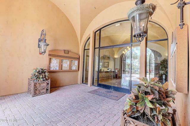 15672 W ROANOKE Avenue, Goodyear, AZ 85395