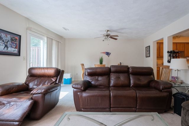 703 Brookhaven Ln 703, Woonsocket, RI 02895