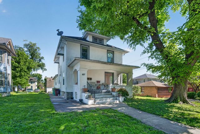 807 Farragut Place, Joliet, IL 60435