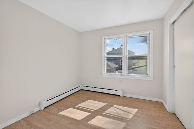 807 Farragut Place, Joliet, IL 60435