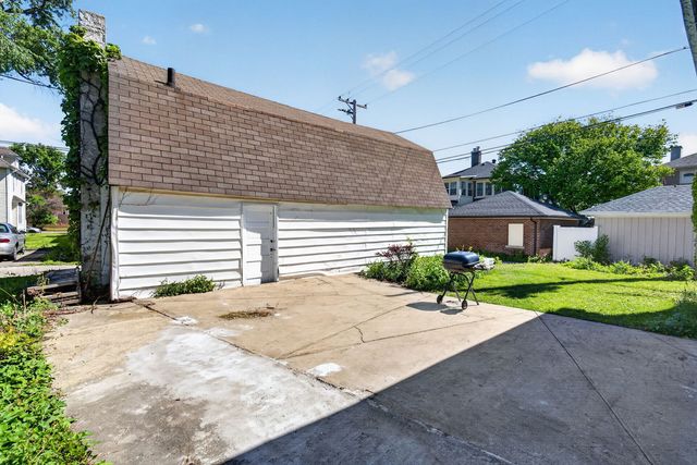 807 Farragut Place, Joliet, IL 60435