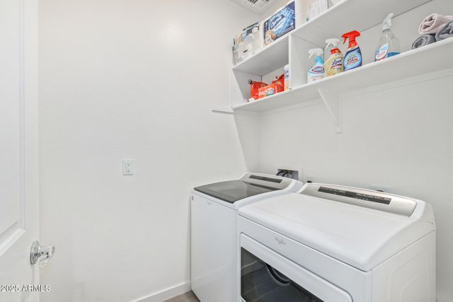 7242 E TEAL Way, San Tan Valley, AZ 85143