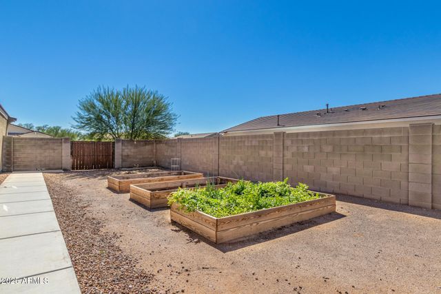 7242 E TEAL Way, San Tan Valley, AZ 85143