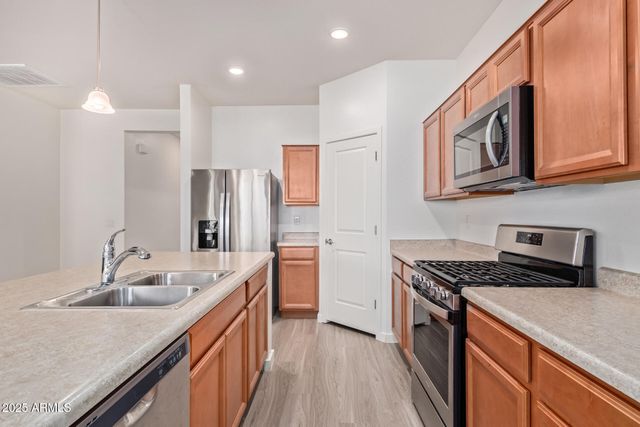 7242 E TEAL Way, San Tan Valley, AZ 85143