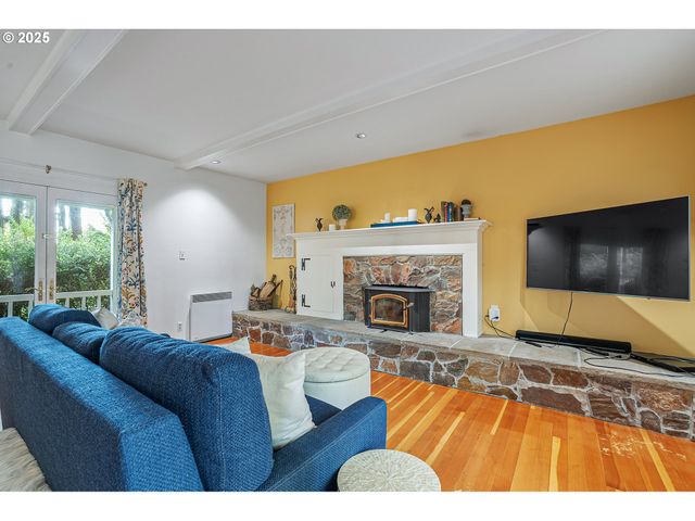 33150 Ne WILSONVILLE Rd, Newberg, OR 97132