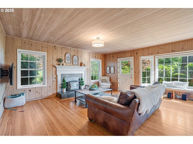 33150 Ne WILSONVILLE Rd, Newberg, OR 97132