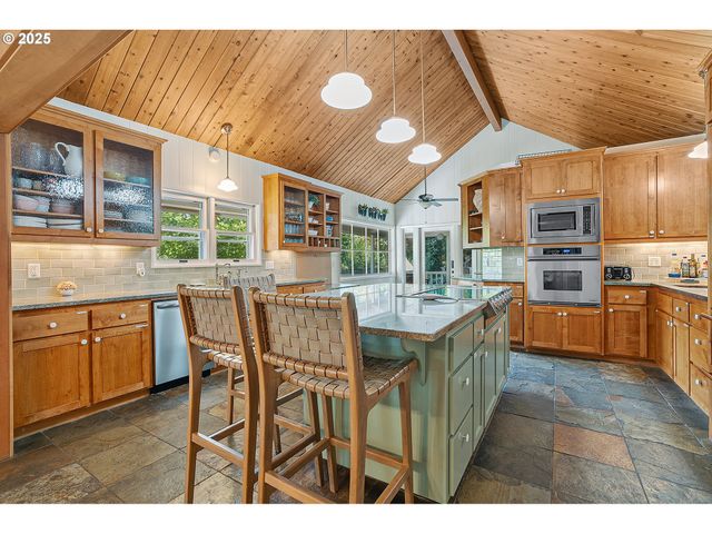 33150 Ne WILSONVILLE Rd, Newberg, OR 97132