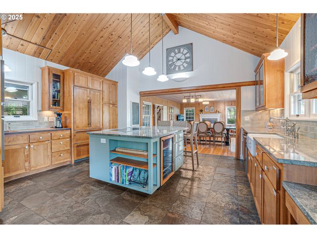 33150 Ne WILSONVILLE Rd, Newberg, OR 97132