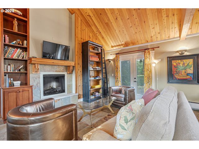 33150 Ne WILSONVILLE Rd, Newberg, OR 97132