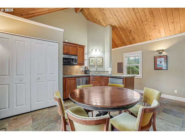 33150 Ne WILSONVILLE Rd, Newberg, OR 97132