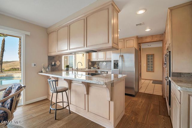 2147 Mccrea Road, Thousand Oaks, CA 91362