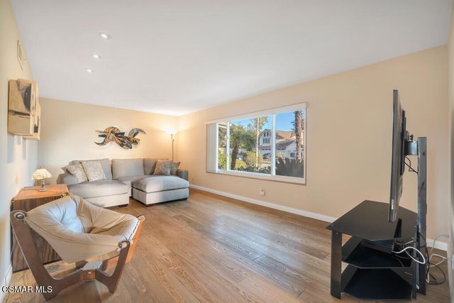 2147 Mccrea Road, Thousand Oaks, CA 91362