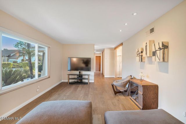 2147 Mccrea Road, Thousand Oaks, CA 91362