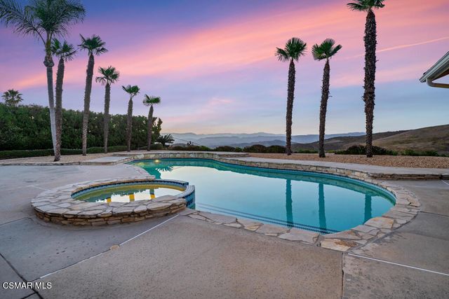 2147 Mccrea Road, Thousand Oaks, CA 91362