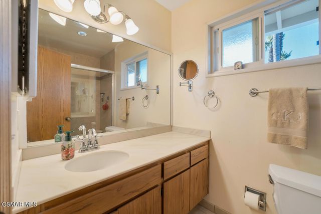 2147 Mccrea Road, Thousand Oaks, CA 91362