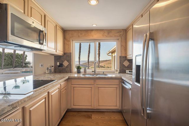 2147 Mccrea Road, Thousand Oaks, CA 91362