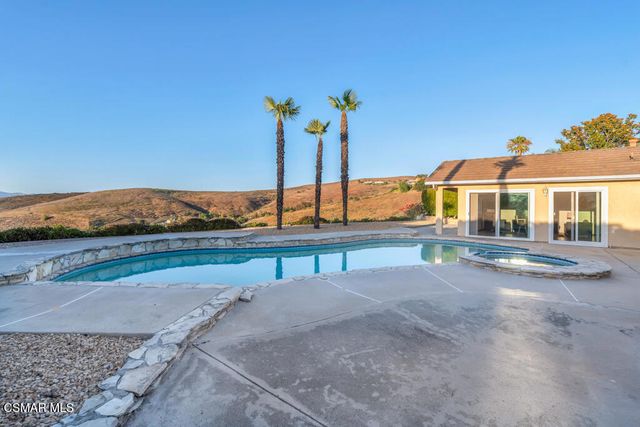 2147 Mccrea Road, Thousand Oaks, CA 91362
